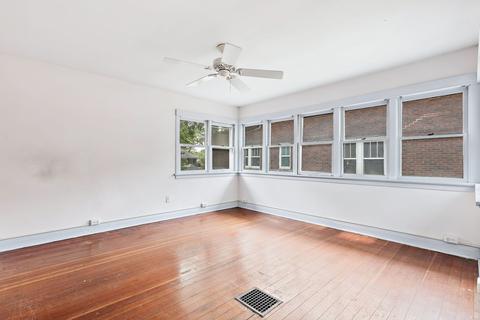 469 Palace St, Aurora, IL 60506 photo 16