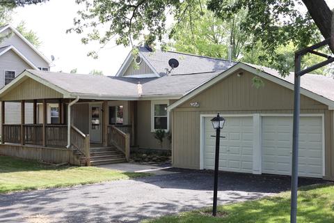 3111 Ethel Ter, Island Lake, IL 60042
