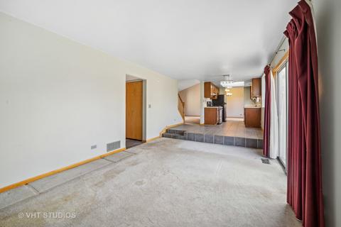 1359 Windsor Ct, Elgin, IL 60120 photo 12