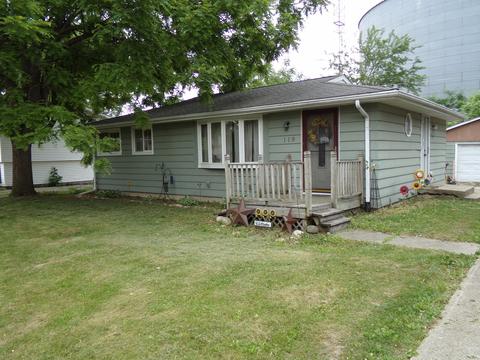 119 Bullard St, Poplar Grove, IL 61065