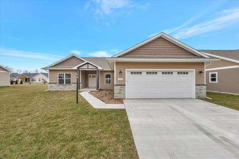 302 N Indiana St, Tuscola, IL 61953