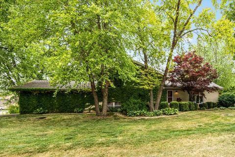 29 W012 Shell Lake Rd, Naperville, IL 60564