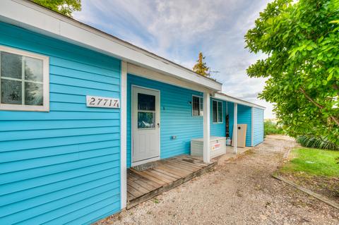 27717 W Grass Lake Dr, Spring Grove, IL 60081
