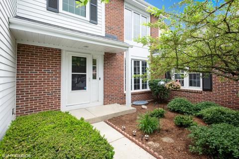969 Kilkenny Dr #6104, Wheaton, IL 60189