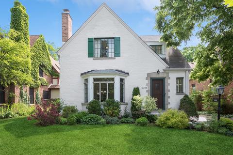 2143 Ewing Ave, Evanston, IL 60201