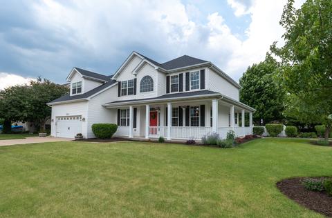 731 Bluestem Dr, Yorkville, IL 60560