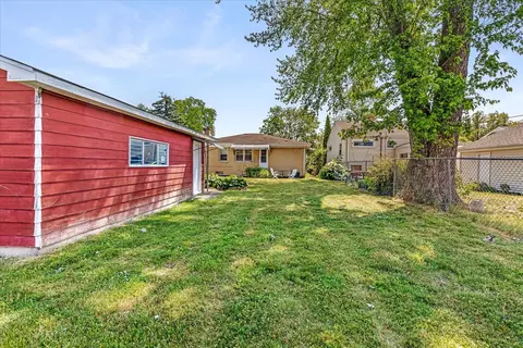 682 S Spring Rd, Elmhurst, IL 60126 photo 21