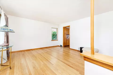 682 S Spring Rd, Elmhurst, IL 60126 photo 6