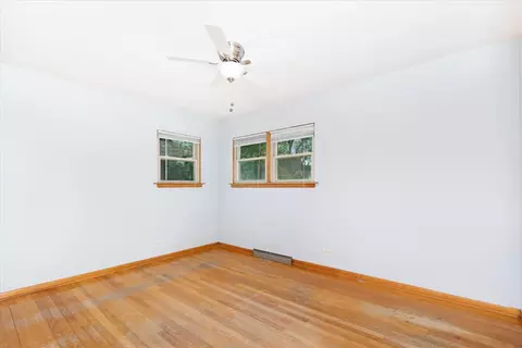 682 S Spring Rd, Elmhurst, IL 60126 photo 10