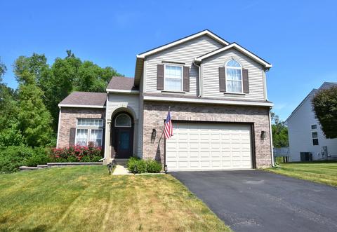 8970 Coppergate Rd, Woodridge, IL 60517