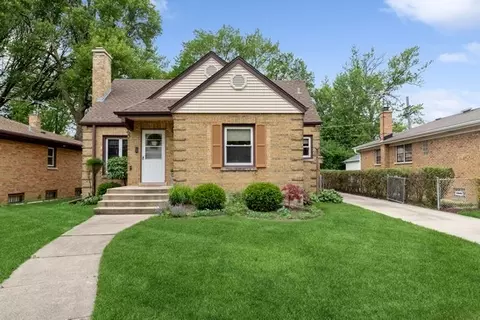 1220 S Fairview Ave, Park Ridge, IL 60068