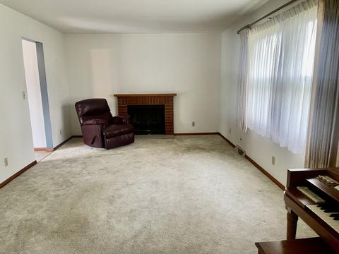 151 N 32nd Rd, Peru, IL 61354 photo 3