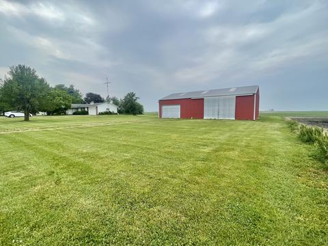 151 N 32nd Rd, Peru, IL 61354 photo 10