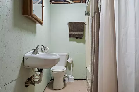100 W Charles St, Mclean, IL 61754 photo 19