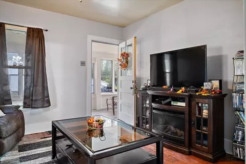 100 W Charles St, Mclean, IL 61754 photo 6
