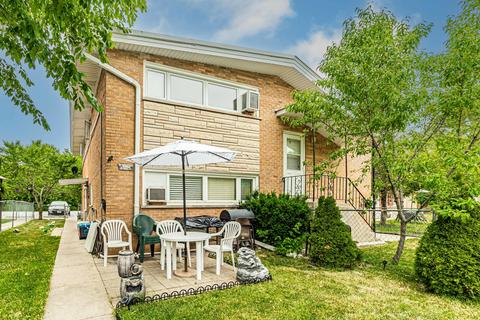 3860 Ivanhoe Ct, Schiller Park, IL 60176
