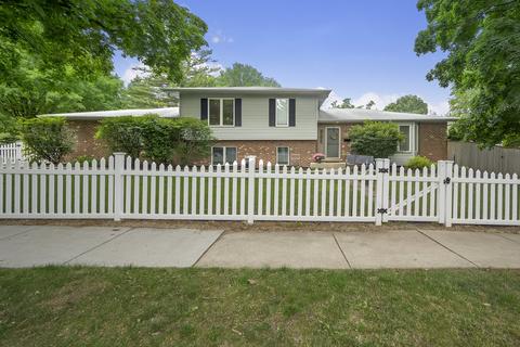 5320 Washington St, Downers Grove, IL 60515