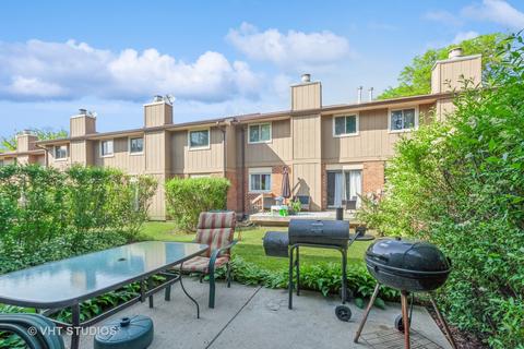 1251 Folkstone Ct, Wheaton, IL 60189 photo 9