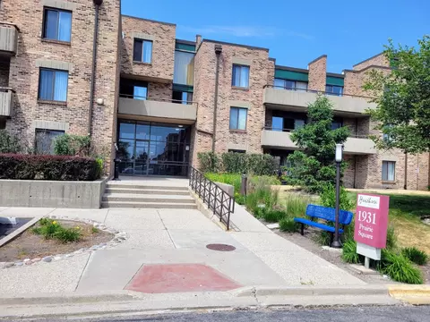 1931 Prairie Sq #326, Schaumburg, IL 60173