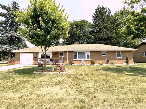 512 S Center Ave, Bradley, IL 60915