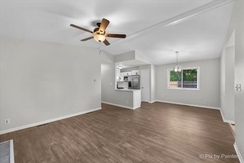 323 Willow Rd, Lakemoor, IL 60051 photo 6