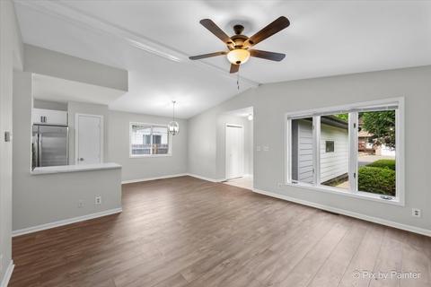323 Willow Rd, Lakemoor, IL 60051 photo 7