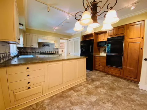 3 Chatham Cir, Kankakee, IL 60901 photo 11