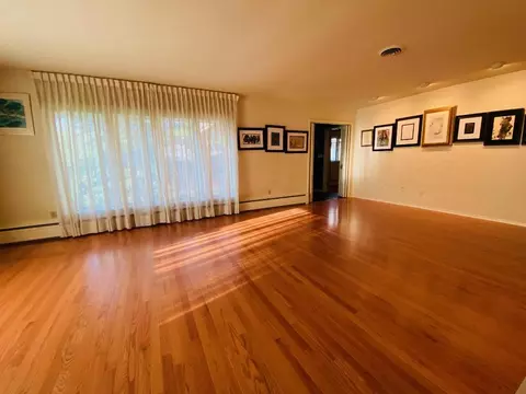 3 Chatham Cir, Kankakee, IL 60901 photo 4