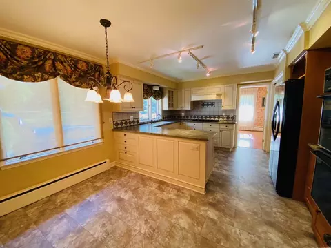 3 Chatham Cir, Kankakee, IL 60901 photo 8