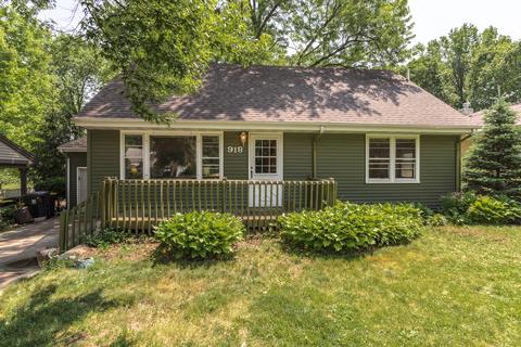 918 S Linden St, Normal, IL 61761