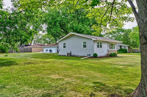 2134 Root St, Crest Hill, IL 60403 photo 2