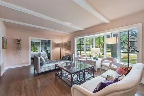 808 Golf Ln, Wheaton, IL 60189 photo 15