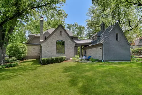 808 Golf Ln, Wheaton, IL 60189 photo 36