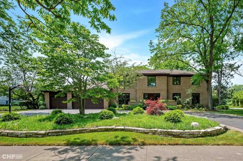 2174 Tennyson Ln, Highland Park, IL 60035