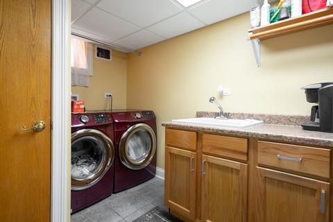 7732 Massasoit Ave, Burbank, IL 60459 photo 12