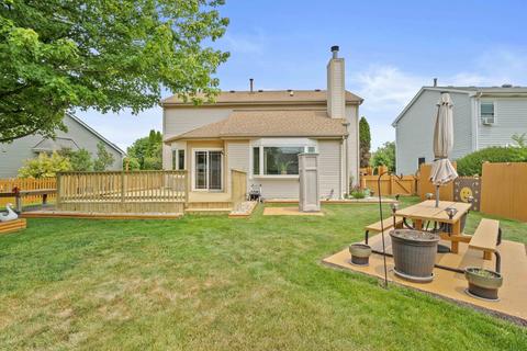 4902 Goodhue Ln, Plainfield, IL 60586 photo 2
