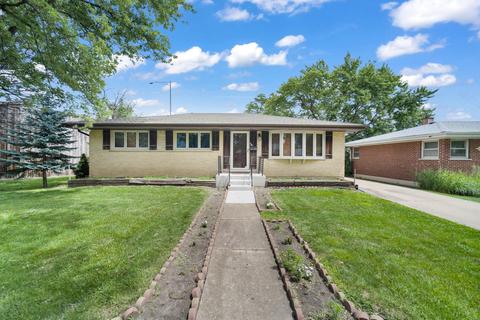 949 N Lincoln St, Addison, IL 60101
