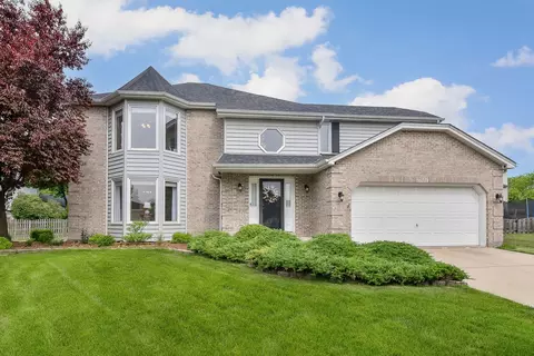 2337 Waterbury Cir, Aurora, IL 60504