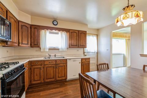 121 E Millers Rd, Des Plaines, IL 60016 photo 7