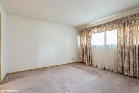 121 E Millers Rd, Des Plaines, IL 60016 photo 10