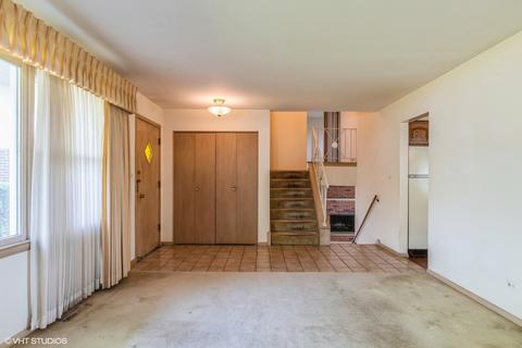 121 E Millers Rd, Des Plaines, IL 60016 photo 4