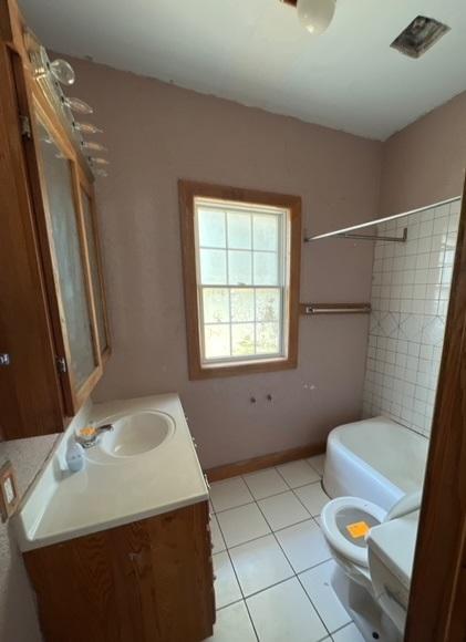 637 Slade Ave, Elgin, IL 60120 photo 7