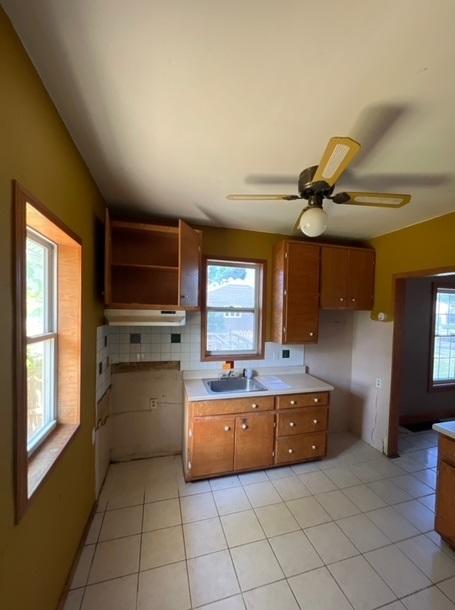 637 Slade Ave, Elgin, IL 60120 photo 10