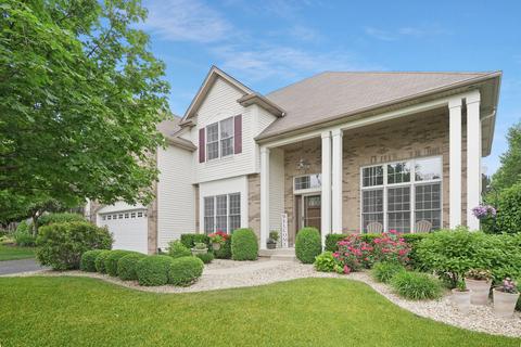 26104 W Chatham Dr, Plainfield, IL 60585 photo 2