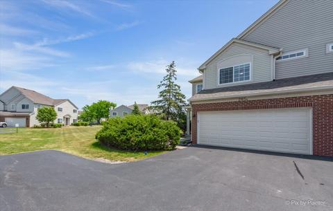 265 Thornwood Way #A, South Elgin, IL 60177