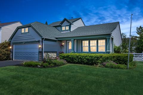 1039 Willow Bay, Elgin, IL 60123