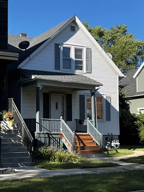 1511 Greenleaf St, Evanston, IL 60202