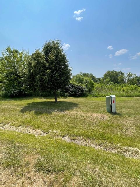 23765 W Reindeer Trl, Lake Villa, IL 60046
