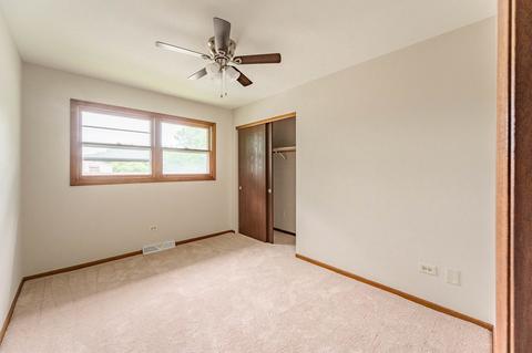 1640 Sheffield Dr, Elgin, IL 60123 photo 7