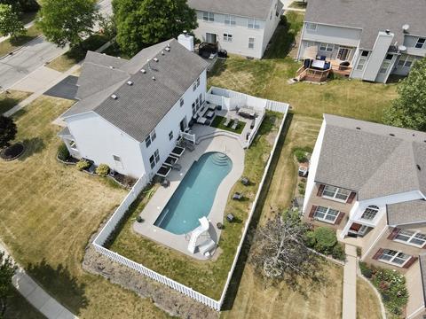 1615 Maureen Dr, Hoffman Estates, IL 60192 photo 6